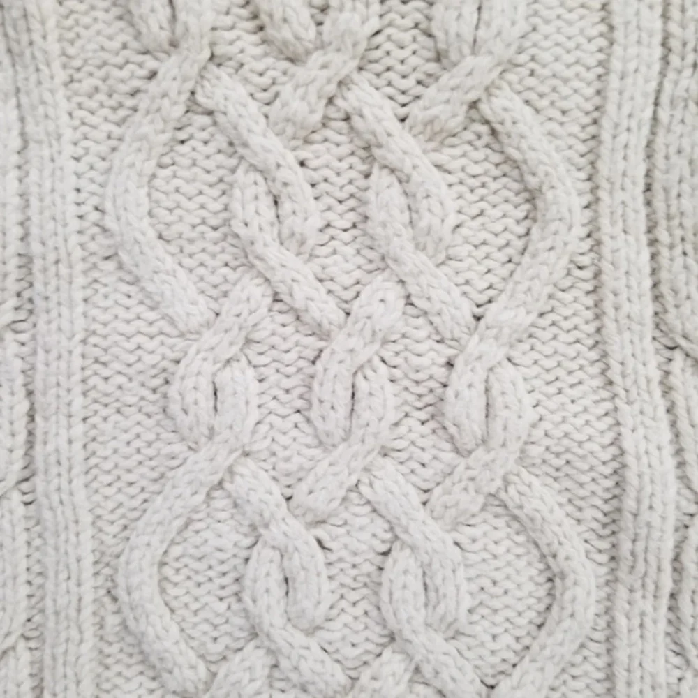 OshKosh B'gosh‎ Kid's Cream Cable Knit Sweater Vest Sz. 12M